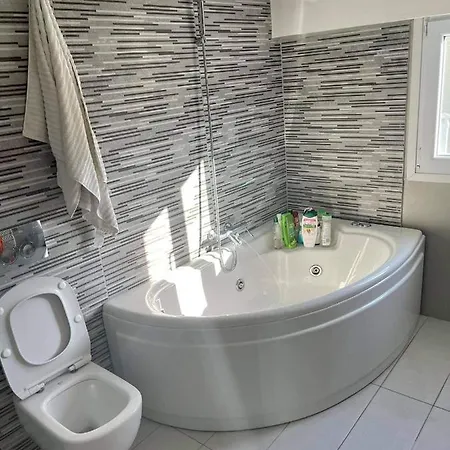 Διαμέρισμα Tasos House *